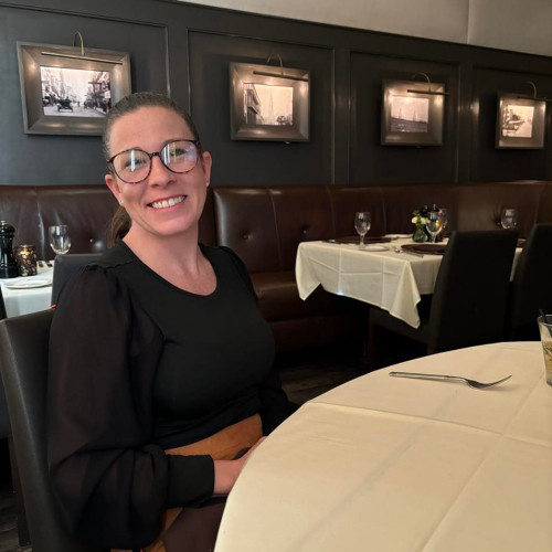 Holly  L. profile photo