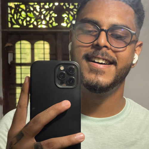 Lakshan J. profile photo