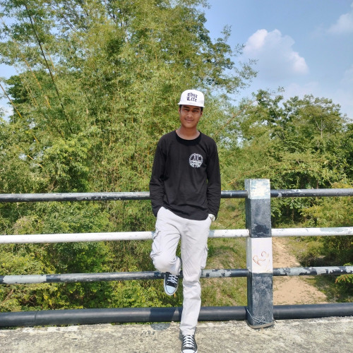 pyrshangki l. profile photo