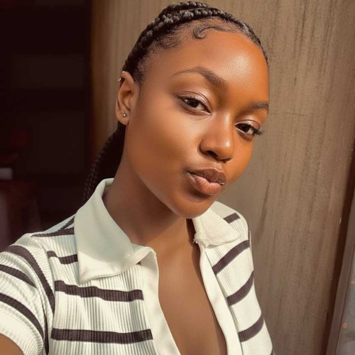 laura t. profile photo