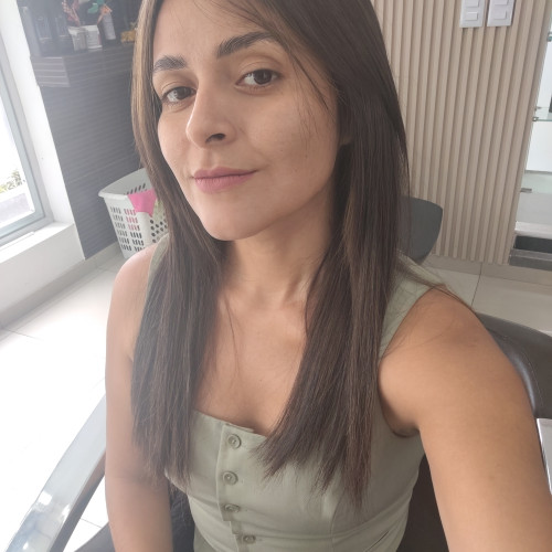 Romina C. profile photo