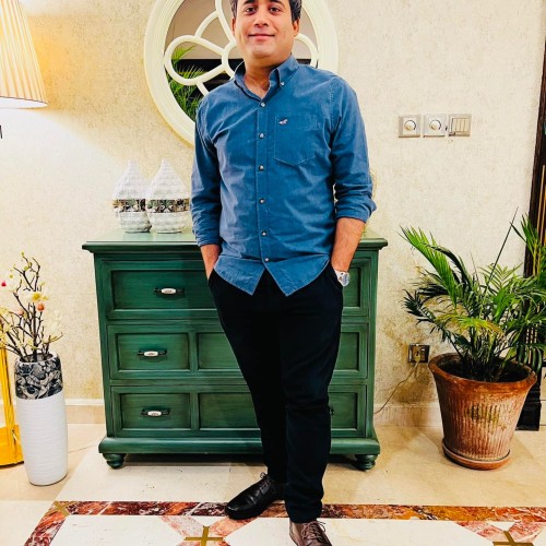 Haris R.