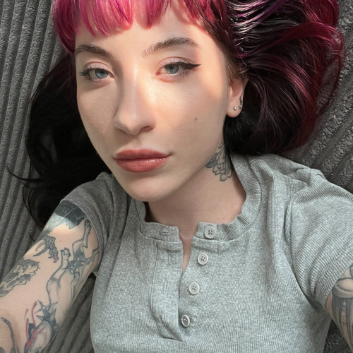bmt  s. profile photo