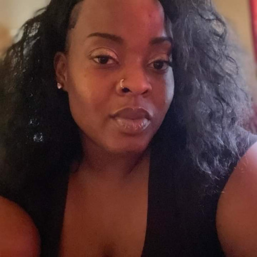 Desirae D. profile photo