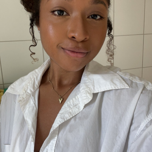 Lachelle  A.