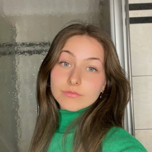 Valeria  C.