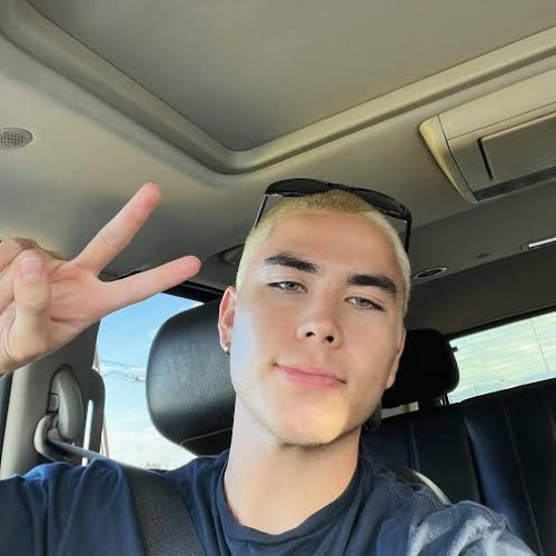 Leo L. profile photo