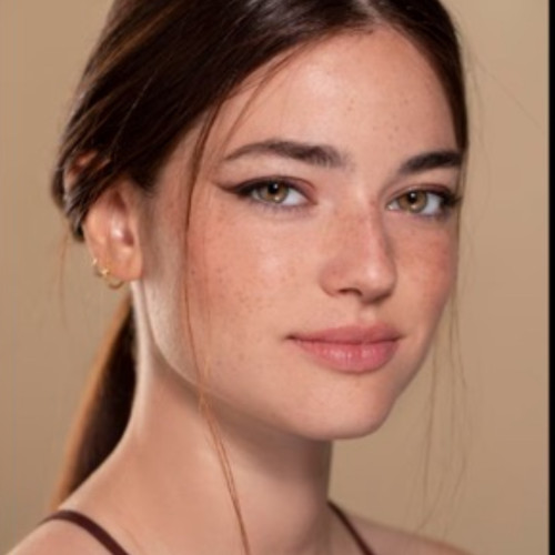 Laura R.