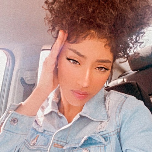 victoria d. profile photo