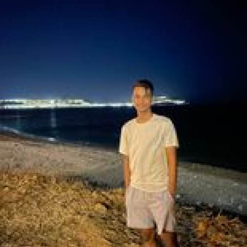 houssam t. profile photo