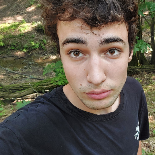 Vladimir D. profile photo