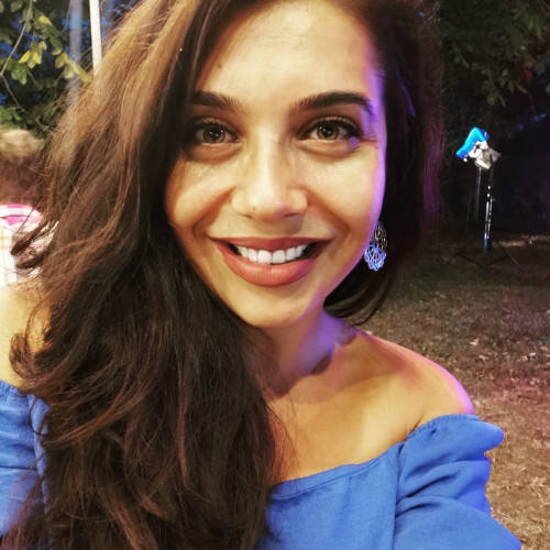 Oana S.