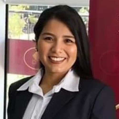 Fernanda T.