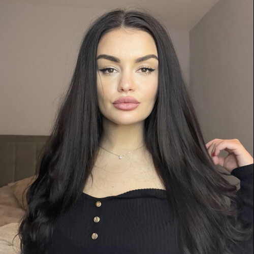 Siyana G.