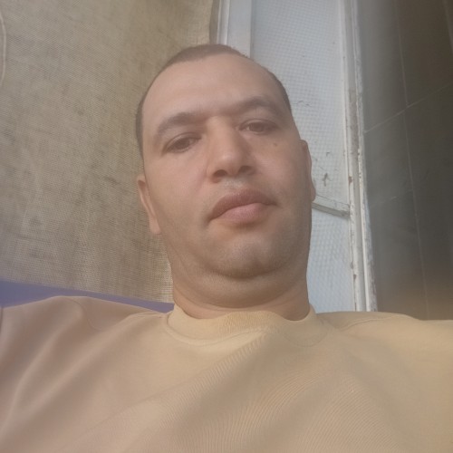 Younes b. profile photo