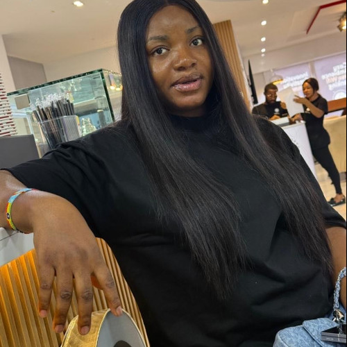 Ella M. profile photo