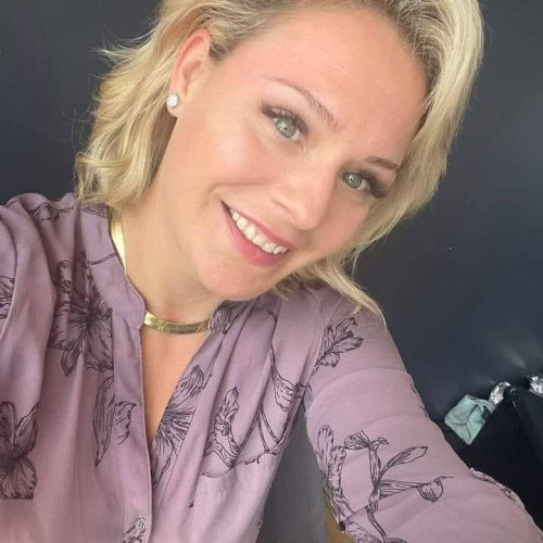 Toni M. profile photo