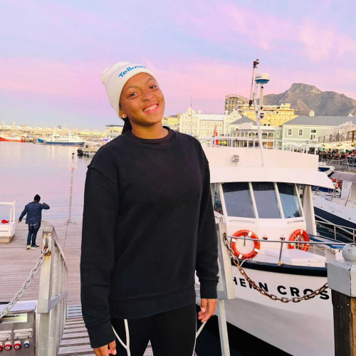 Rina M. profile photo