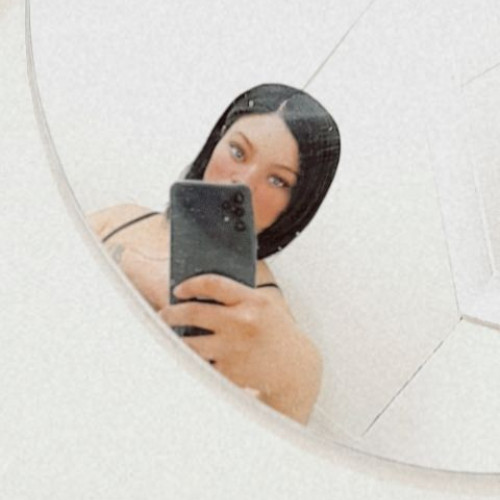 Roslynn W. profile photo
