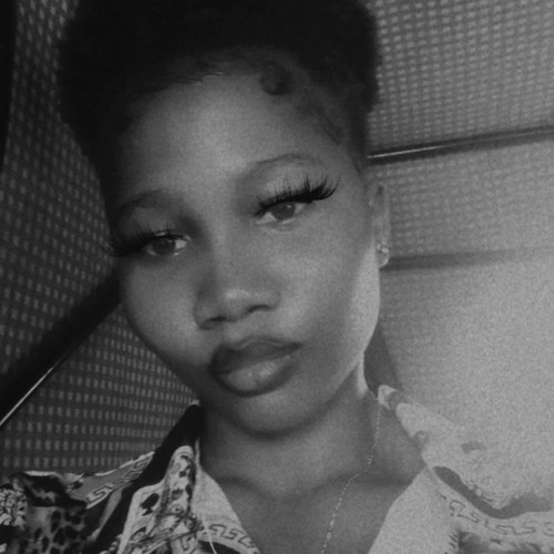Favour L. profile photo