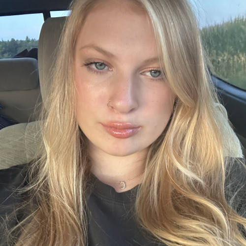 caitlyn t. profile photo