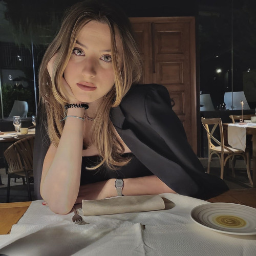 lola F. profile photo