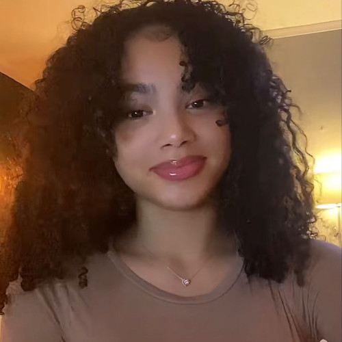 Maeva  F. profile photo