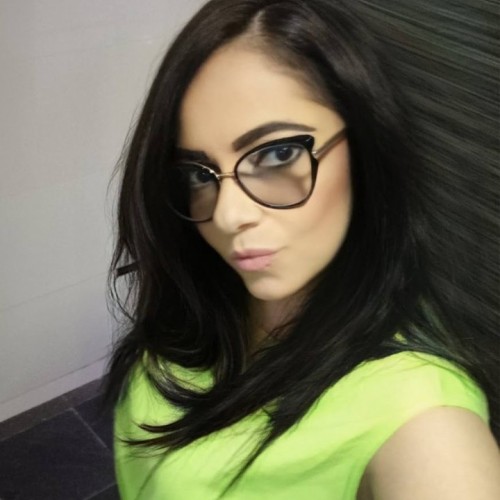 Elena G.