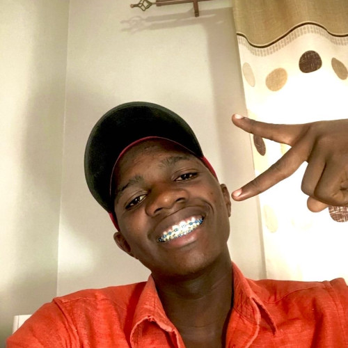 laray R. profile photo