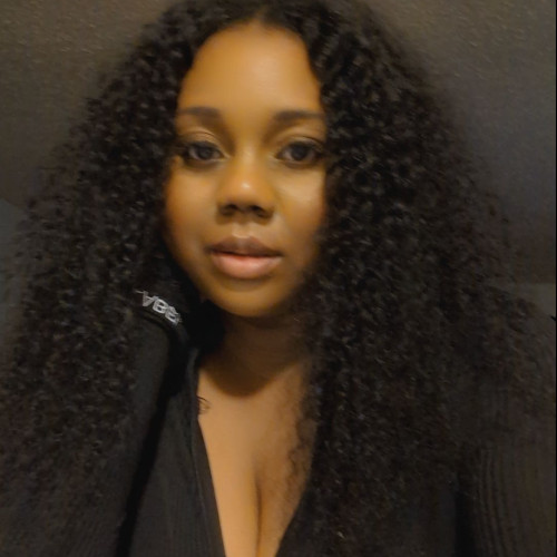 Tay M. profile photo