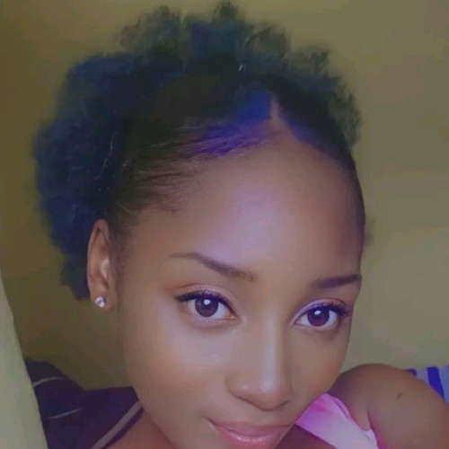 Victoria  E. profile photo
