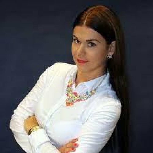 Dominique R.