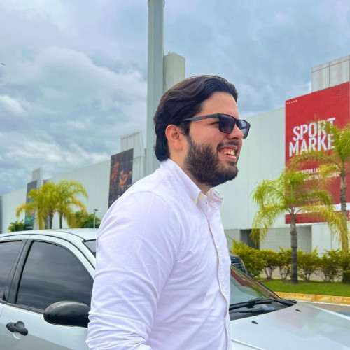 Enrique  O. profile photo