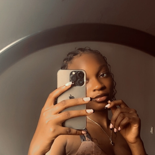 Lorlah M. profile photo