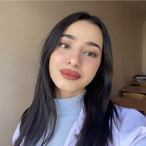 hajar e. profile photo