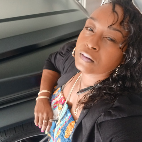 Ebony R. profile photo