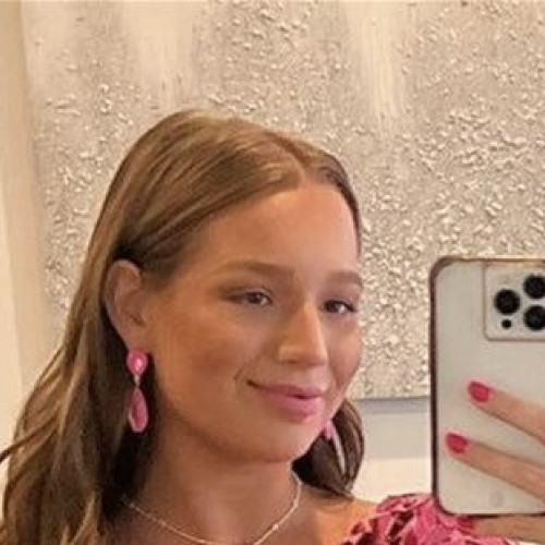 ashley b. profile photo