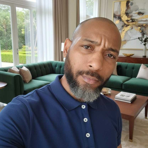 Elnathan I. profile photo