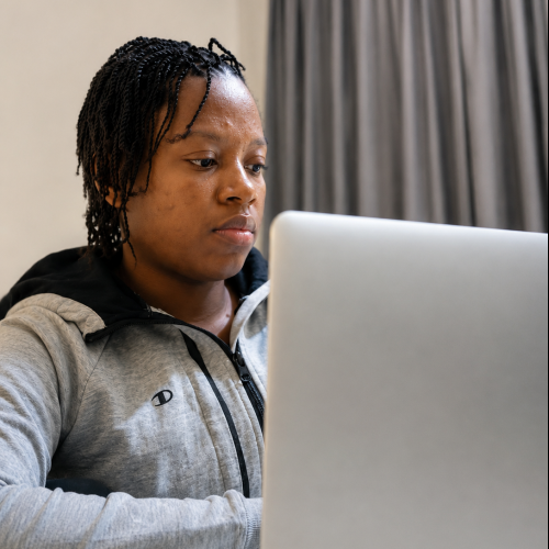 everlyne l. profile photo