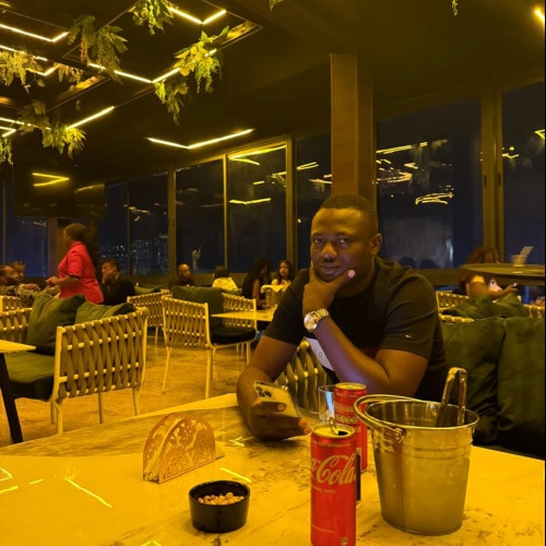 maxwell o. profile photo