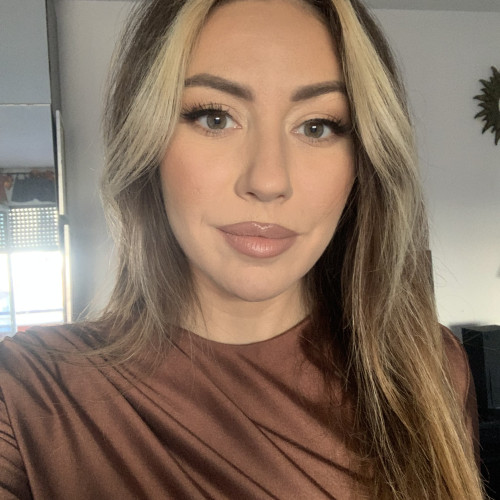 Nadja S.
