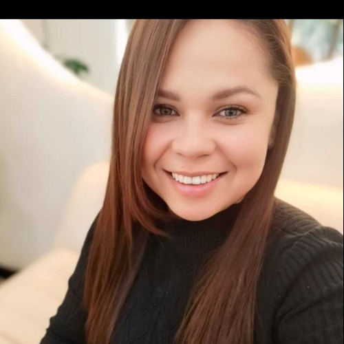 lucia m. profile photo