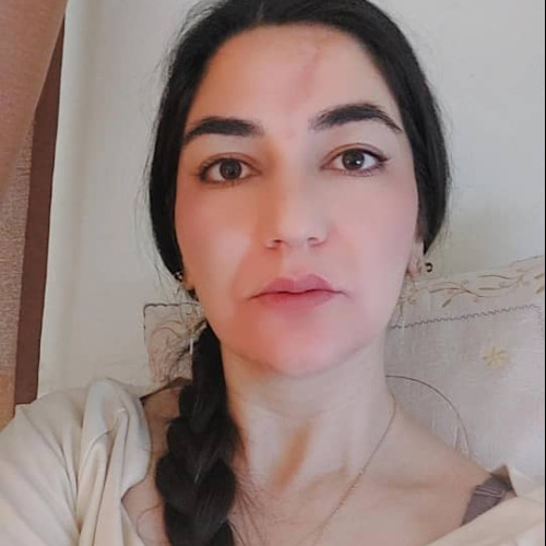 aynaz j. profile photo