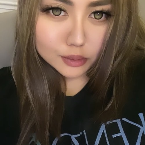 Maggie V.