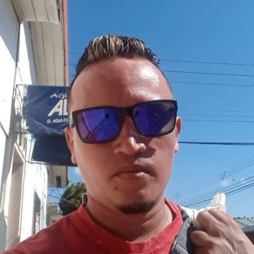 Warner P. profile photo
