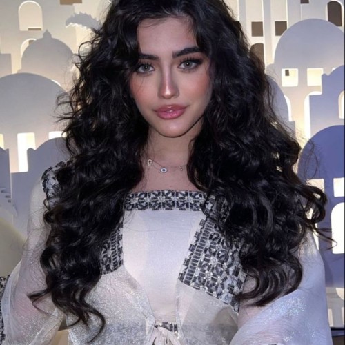 Hajar  E.