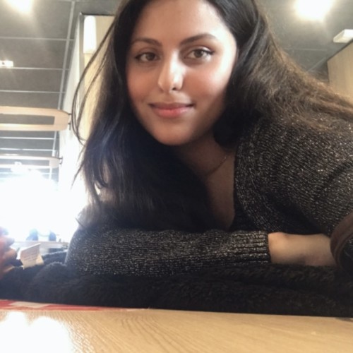 Leila I.