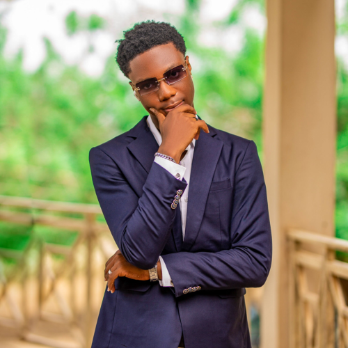 Onyekwelu  F.