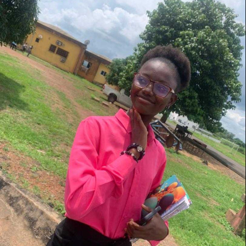 chomzy S. profile photo