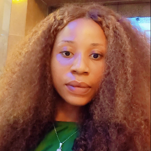 Esther  D. profile photo